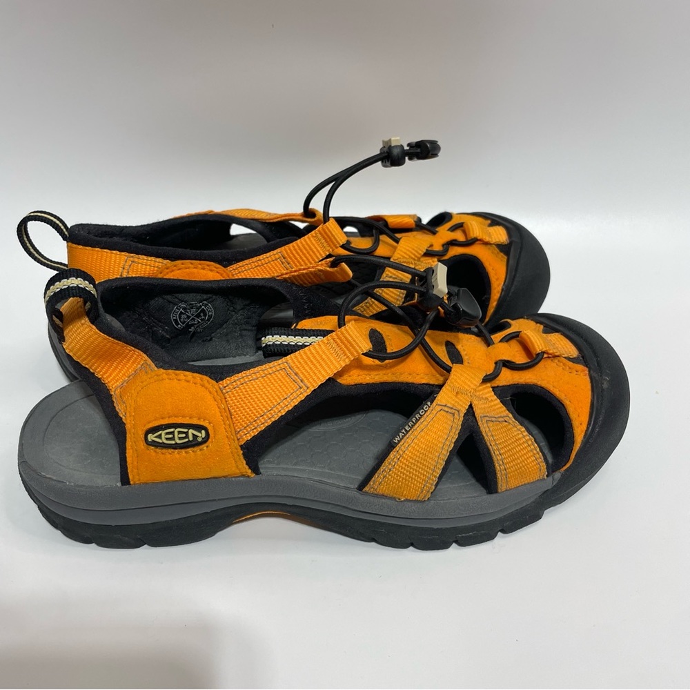 Keen Newport Outdoor Drawstring Adjustable Sandals Womens Size 8.5orange Black